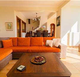 5 bedroom villa with pool, near Acharavi, sleeps 9